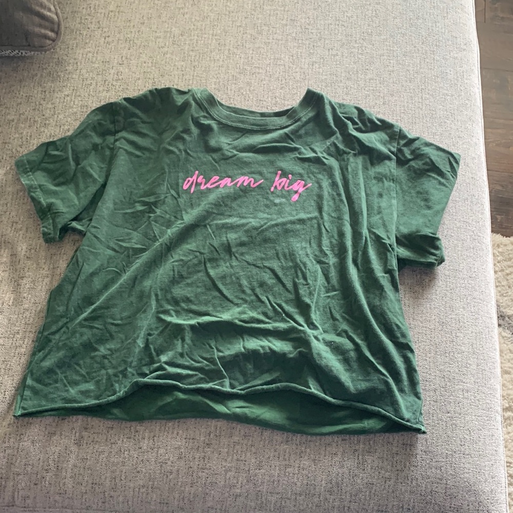 Green cropped “dream big” t-shirt